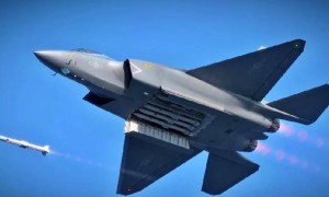 歼-20产量超250架！美智库承认中国空军脱胎换骨，亚太制空权易主