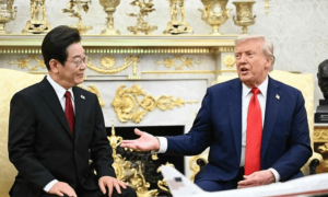 APEC峰会在即，李在明对华态度变了，中方的制裁，起了决定性作用