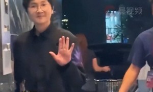 面相变了！56岁的孙楠近照瘦成“巴掌脸”，自曝瘦了20多斤