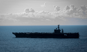 美军战机离奇坠入南海，仅仅24小时后，特朗普亲自宣布“破案”