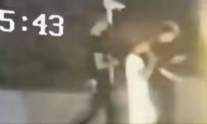 3男子偷迈巴赫连夜开往广东清远，监控拍下“兴奋得手舞足蹈”！商场物业：车已找回