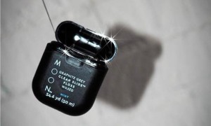 原创 
            LADY GAGA创立的美妆品牌这个月上市,早在MET GALA上就暗藏玄机