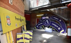 利物浦夺冠备用道具遭遗弃 明年或能派上用场?