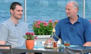 原创 
            这5对NBA球星是发小,哈登德罗赞一起打球,汤神乐福是邻居