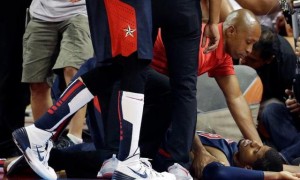 原创 
            一进耐克就是宠儿!在签名鞋之前,欧文都穿过哪些团队鞋?