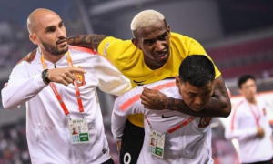 原创 
            广州恒大最大问题是“锋无力”,引进新“阿德”可以帮助球队冲冠