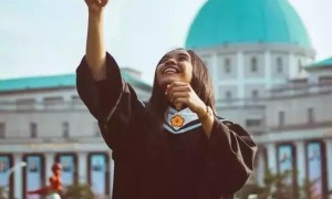 原创 
            奥斯卡得主明星涉嫌SAT作弊,“绝望主妇”认罪!