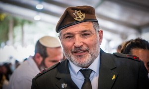 以色列政府批准任命大卫·齐尼为辛贝特局长