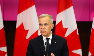 加拿大总理称已就反关税广告向特朗普致歉