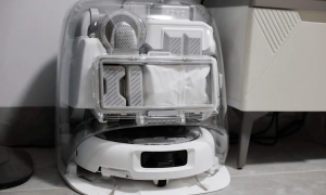 刘靖康阴阳垄断!影石对大疆针尖对麦芒,影像赛道一山不容二虎?